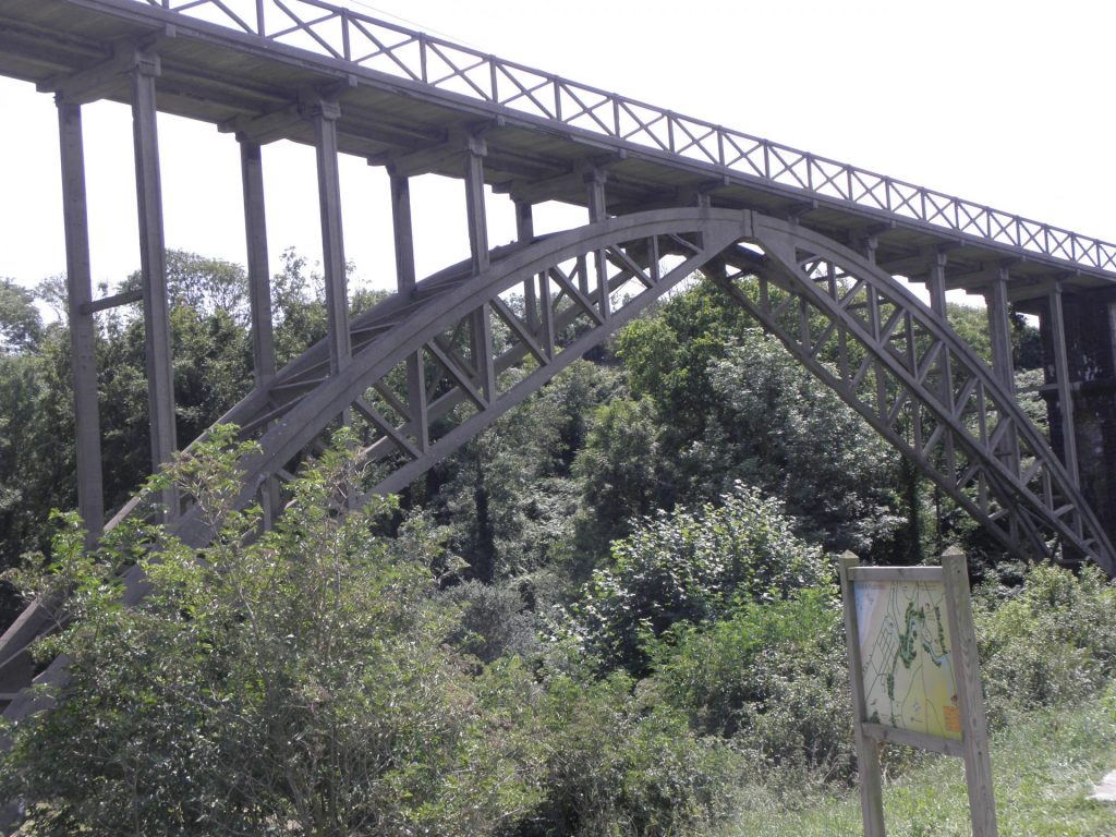 Reportage sur le Viaduc de Caroual - France 2